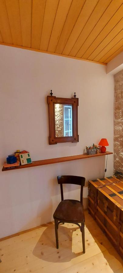 Antique Central Komiza House Nona Nika エクステリア 写真