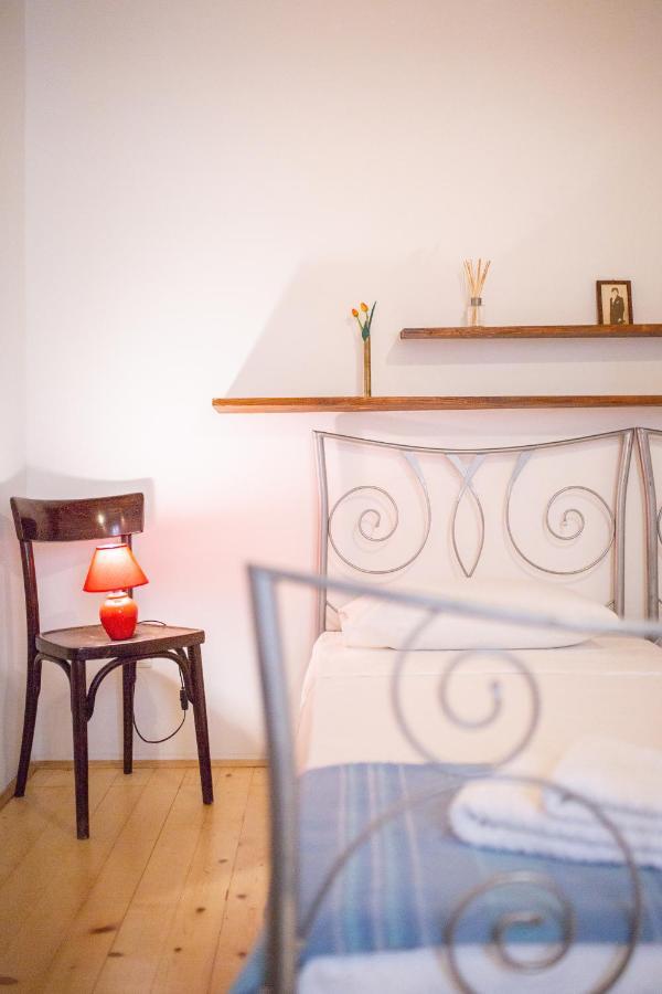Antique Central Komiza House Nona Nika エクステリア 写真